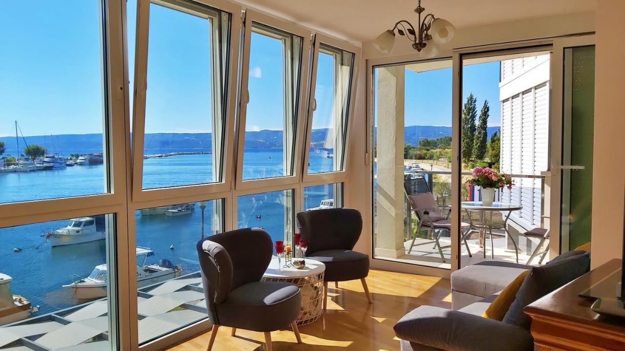 Apartment Lora 奥米什 外观 照片