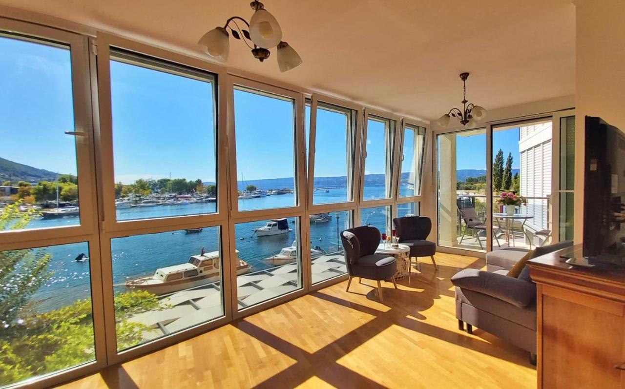 Apartment Lora 奥米什 外观 照片