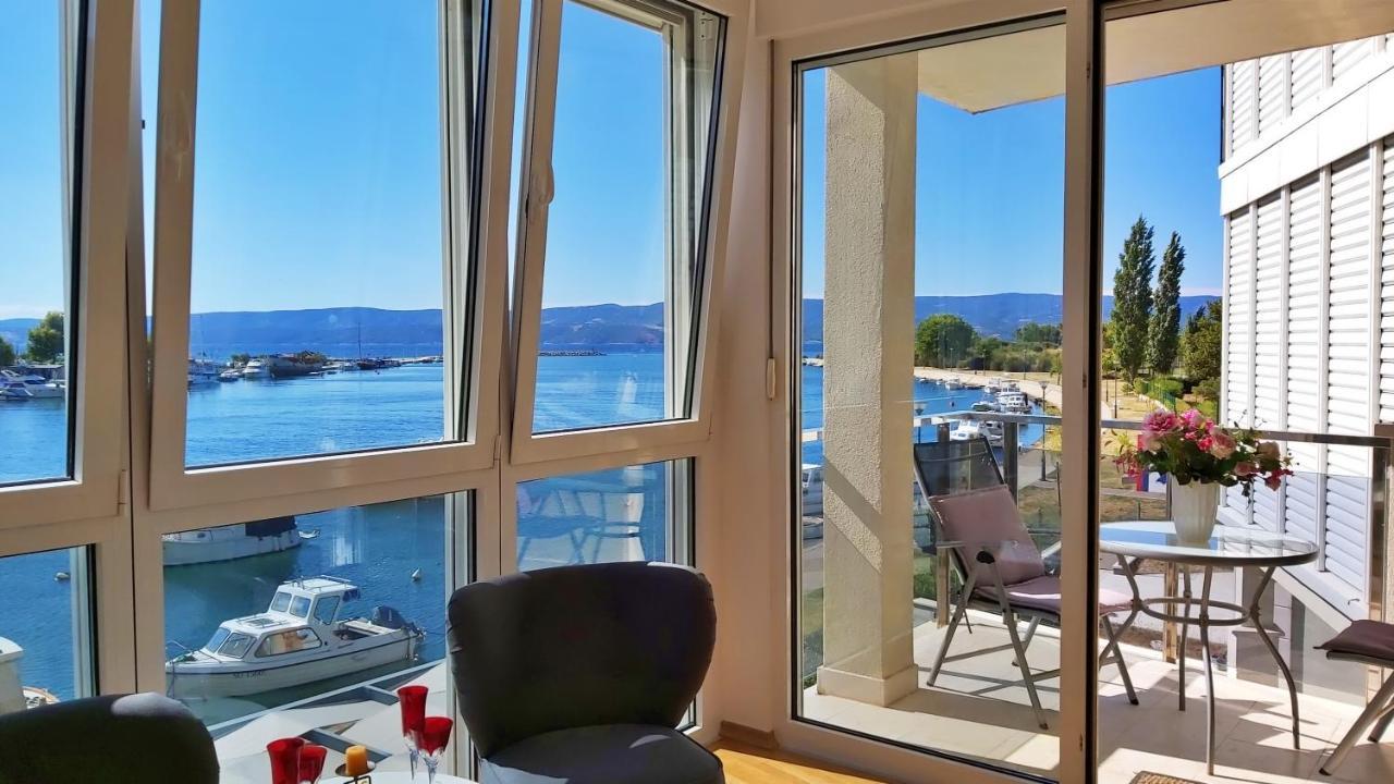 Apartment Lora 奥米什 外观 照片