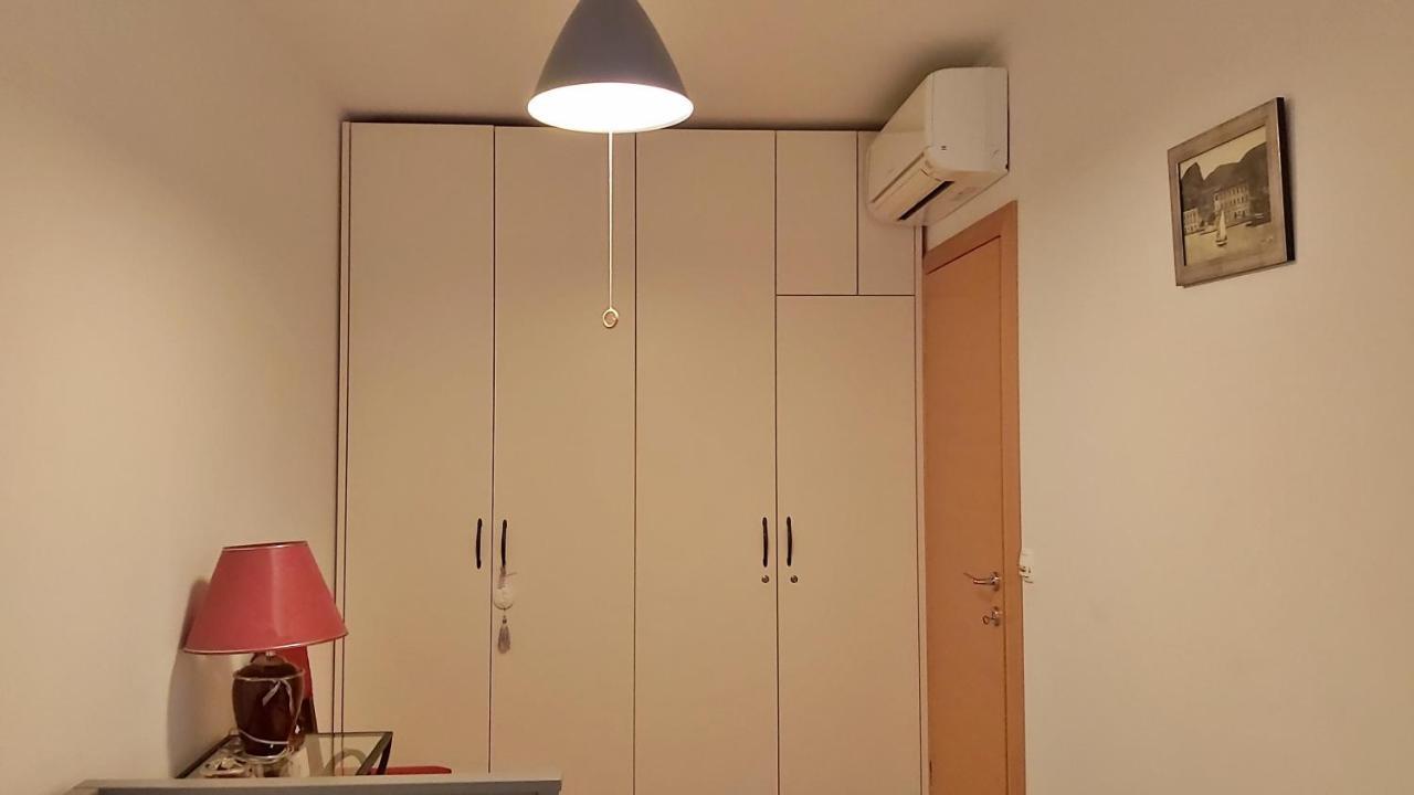 Apartment Lora 奥米什 外观 照片
