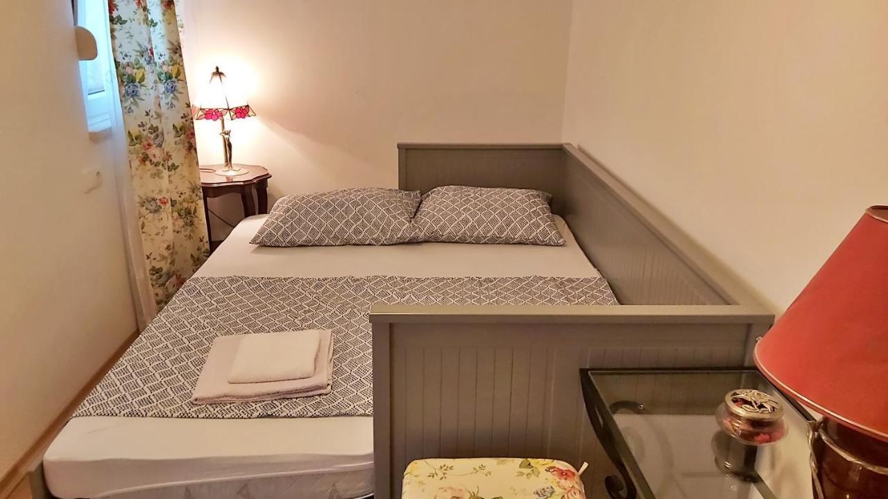 Apartment Lora 奥米什 外观 照片