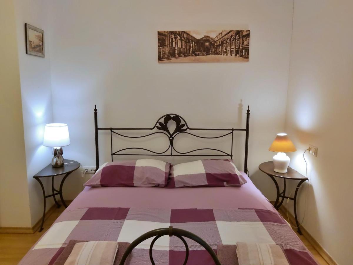 Apartment Lora 奥米什 外观 照片
